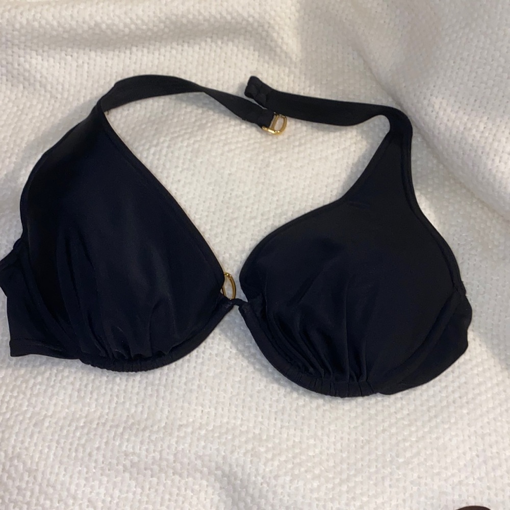 Victoria’s Secret bikini top